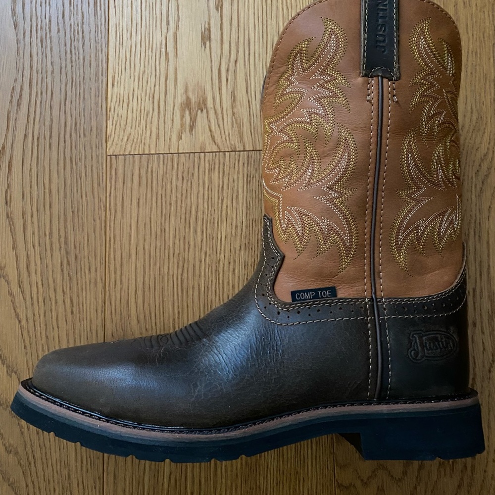 Justin Boots Men's Brown and Tan Western Boots